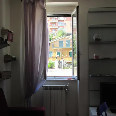 A.B Battistini Short Let's-2